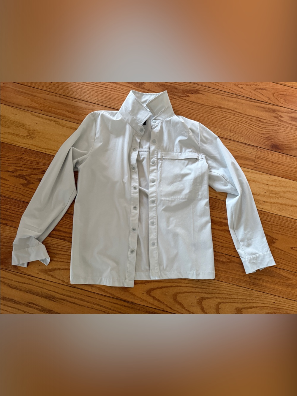 The North Face Men’s Light Gray Button-Front Travel Shirt